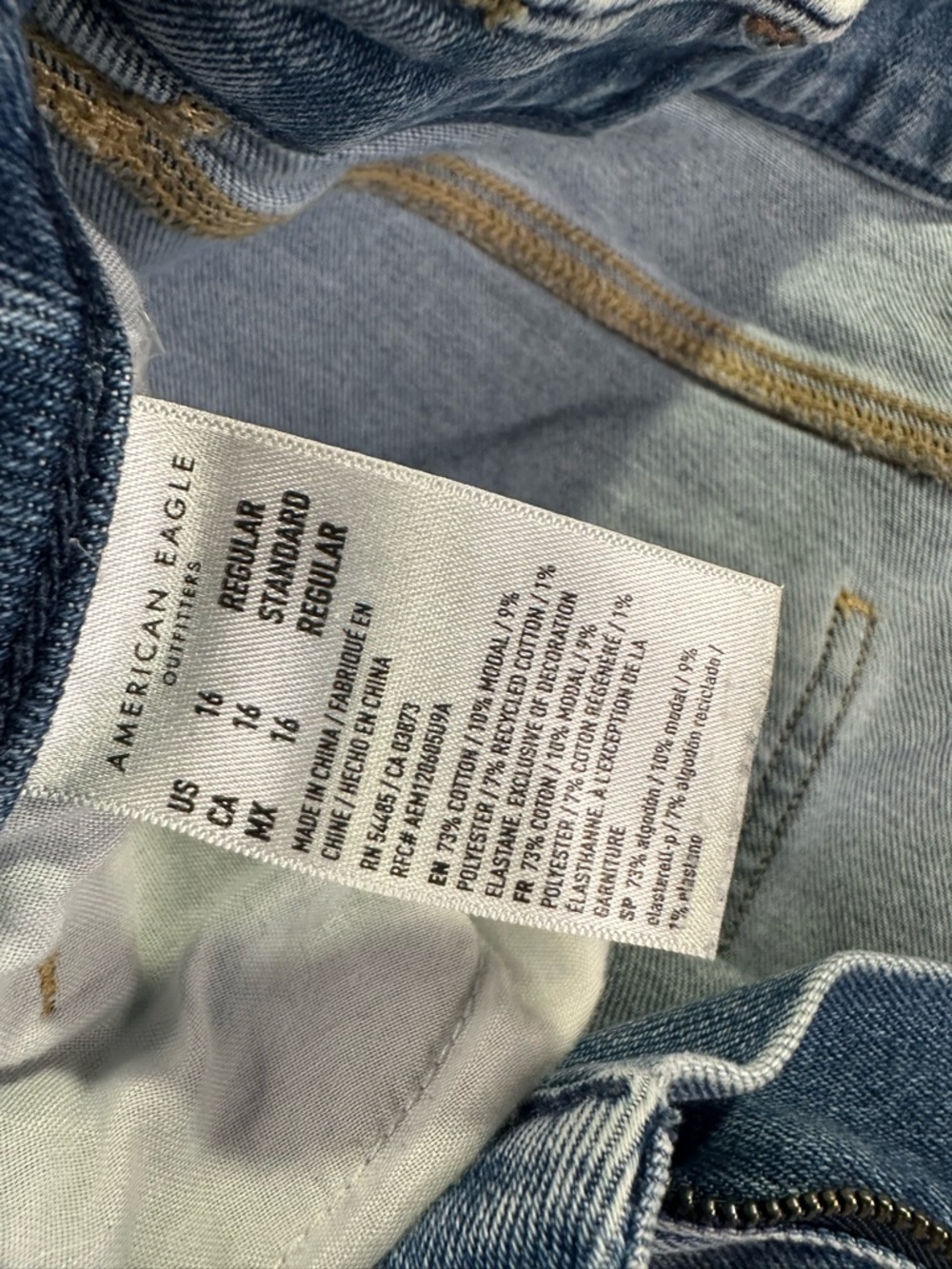 American Eagle Curvy Mom Distressed Women's Jeans - Blue Size 16 - Picture 13 of 14